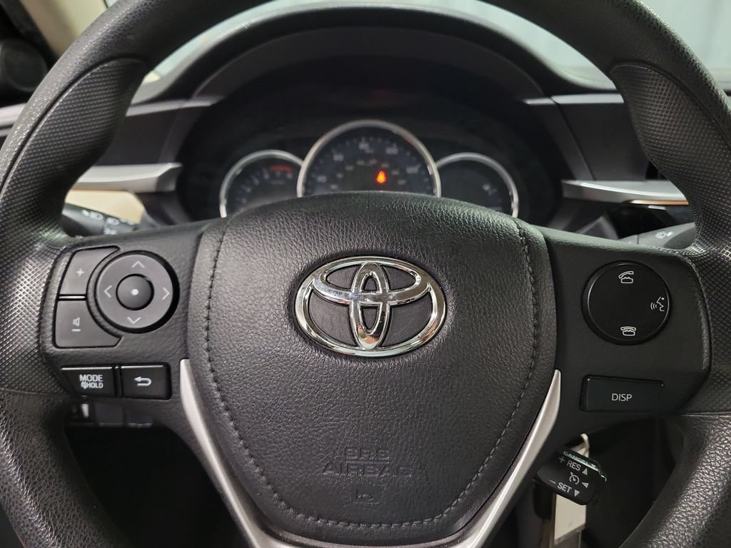 Used 2016 Toyota Corolla LE FWD image 14