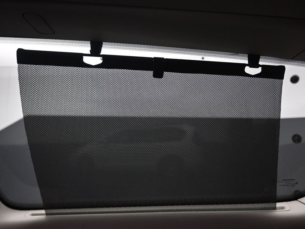 Used 2022 Chrysler Pacifica Touring-L image 41