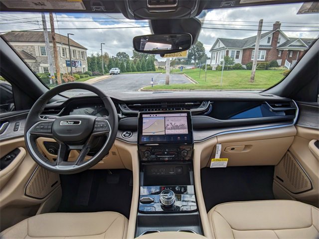 New 2024 Jeep Grand Cherokee Limited 4xe w/ Trailer Tow Package image 14