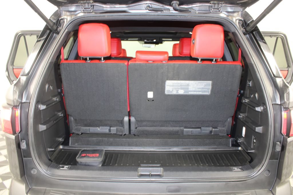 Used 2024 Toyota Sequoia TRD Pro AWD/4WD image 23