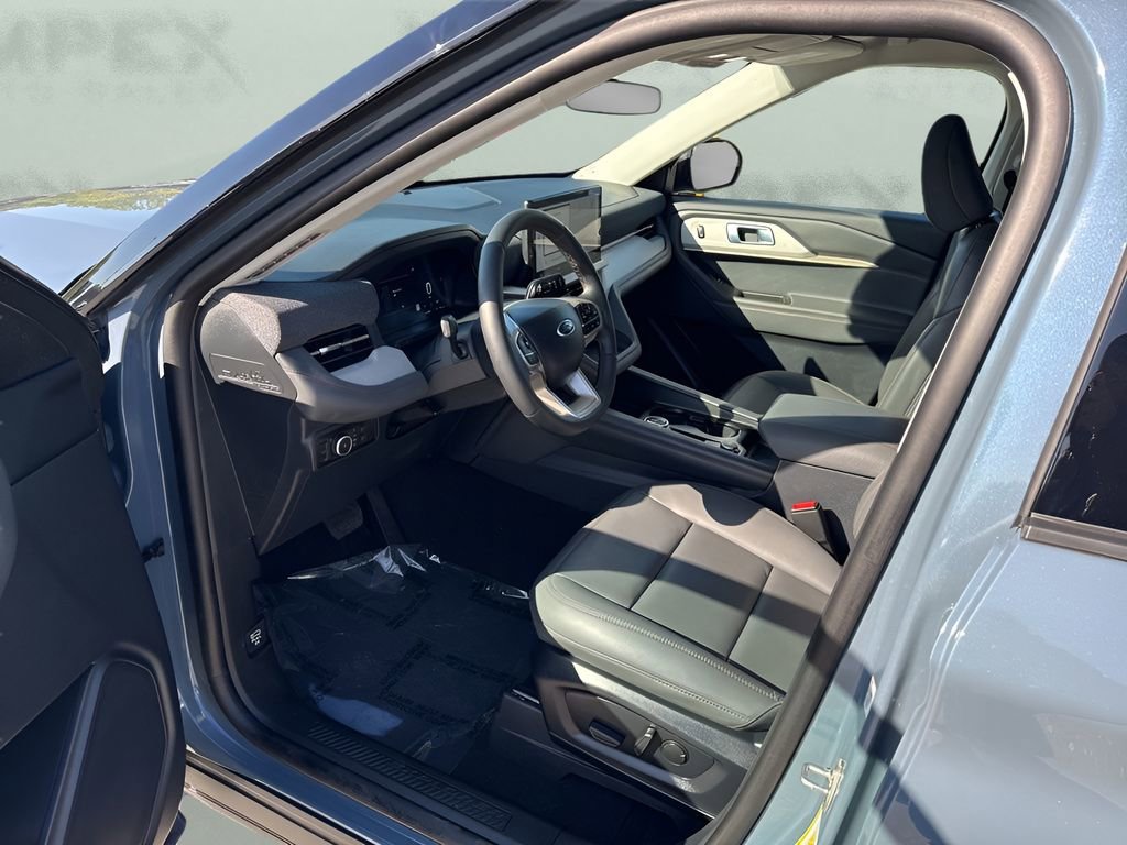 Used 2026 Ford Explorer Active w/ Active Comfort Package image 9