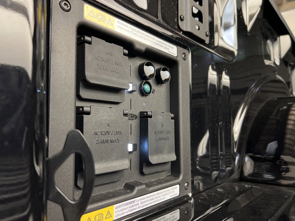 New 2025 Ford F150 Platinum w/ Equipment Group 702A High image 39