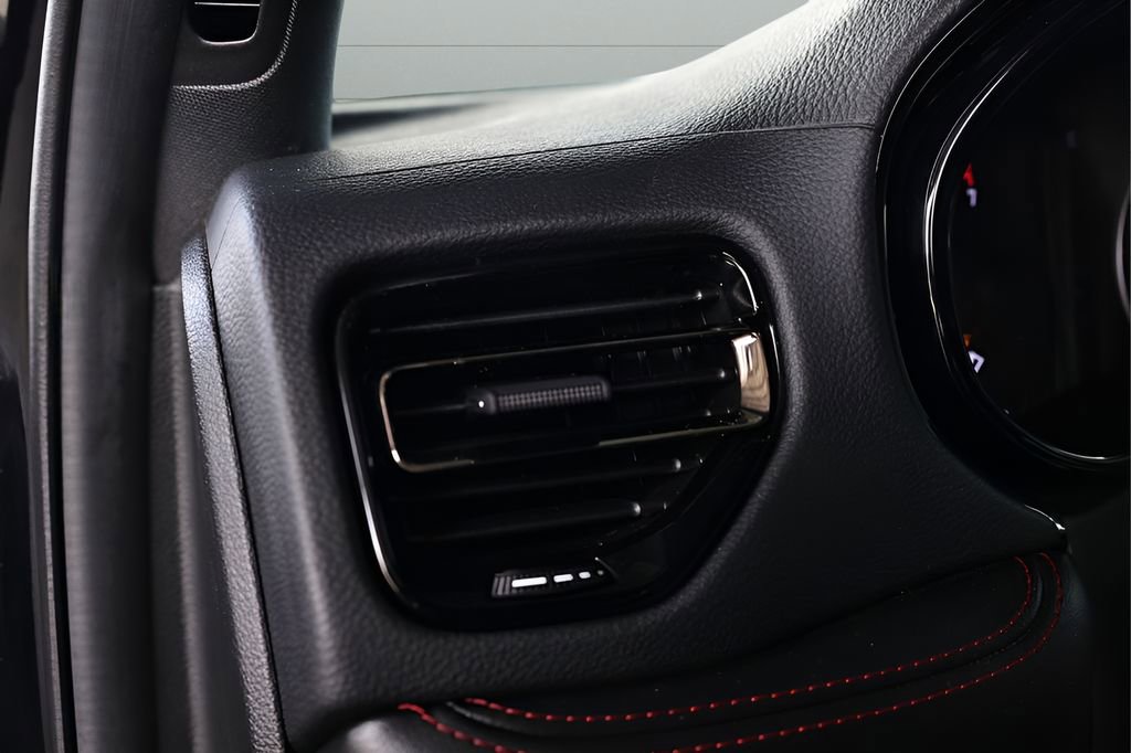 Used 2023 Dodge Durango GT image 34