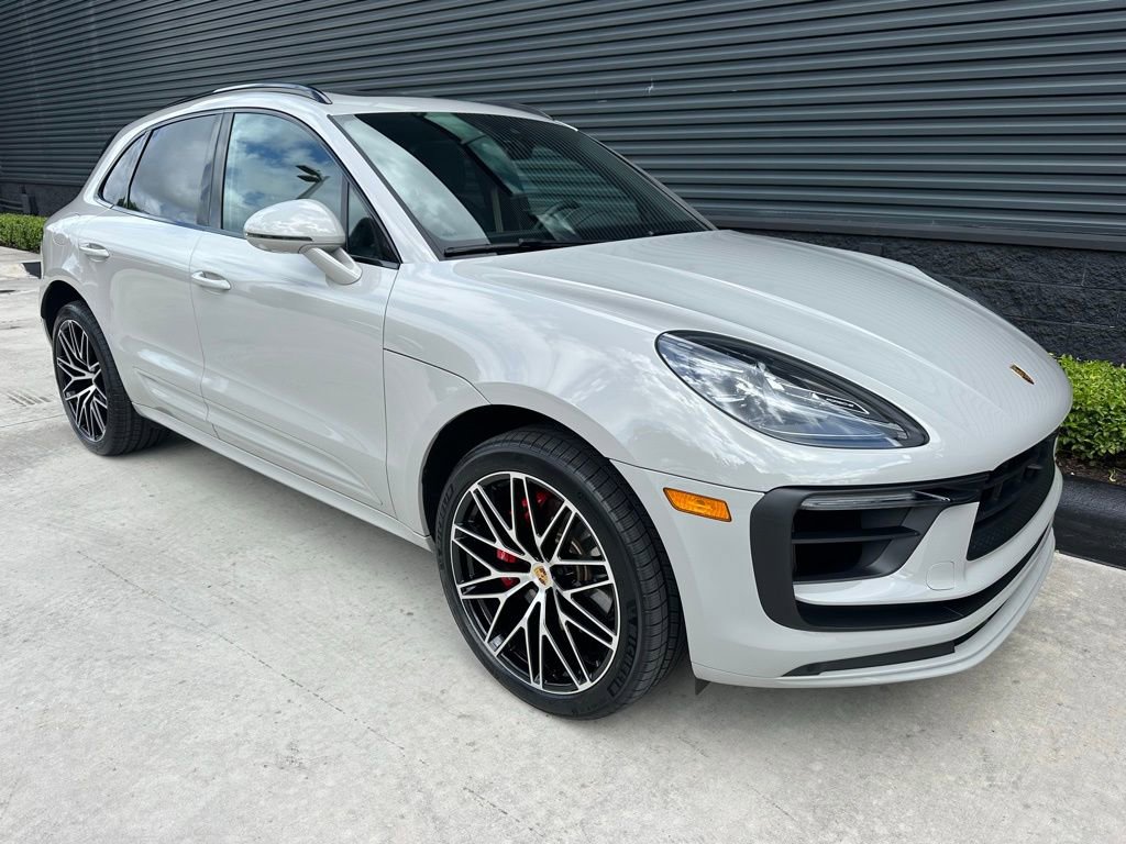 Certified 2023 Porsche Macan S image 11