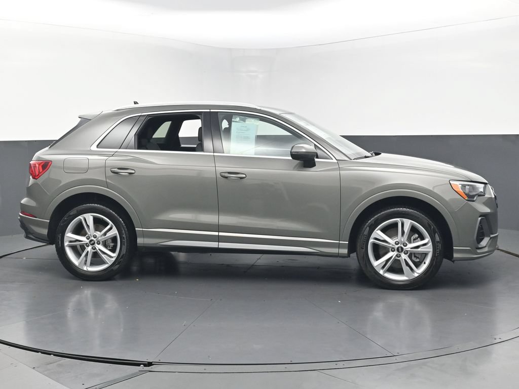 Used 2022 Audi Q3 2.0T Premium w/ Convenience Package AWD/4WD image 6