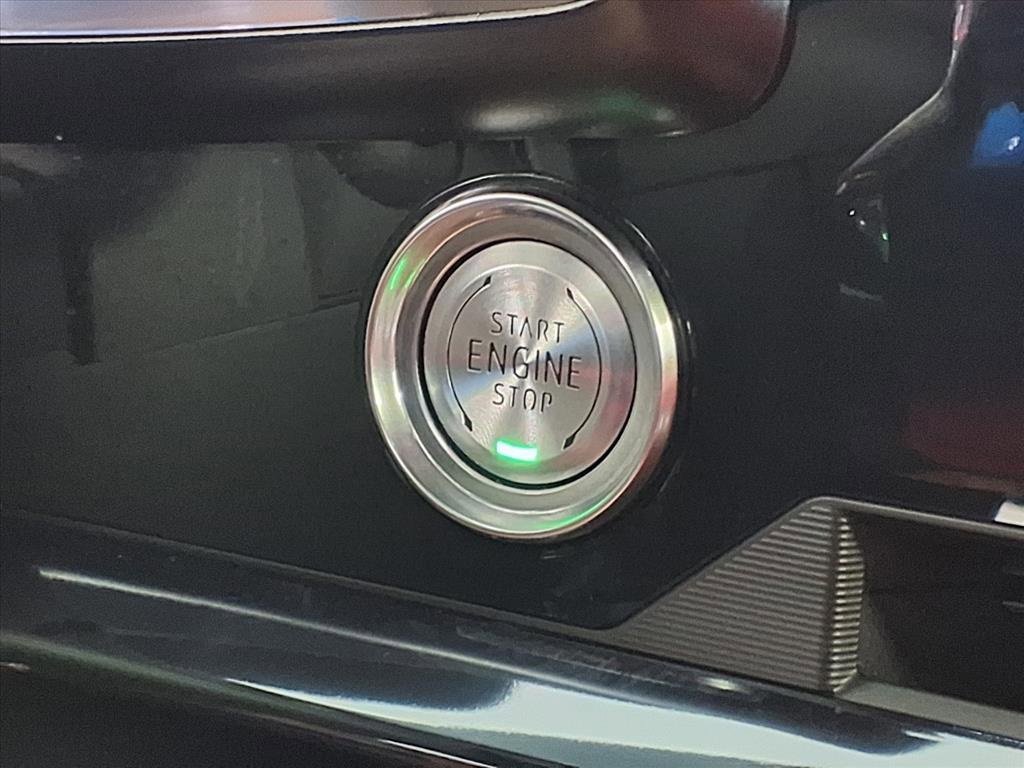 Used 2024 Chevrolet Corvette Stingray Preferred Cpe w/ Stealth Interior Trim Package image 21