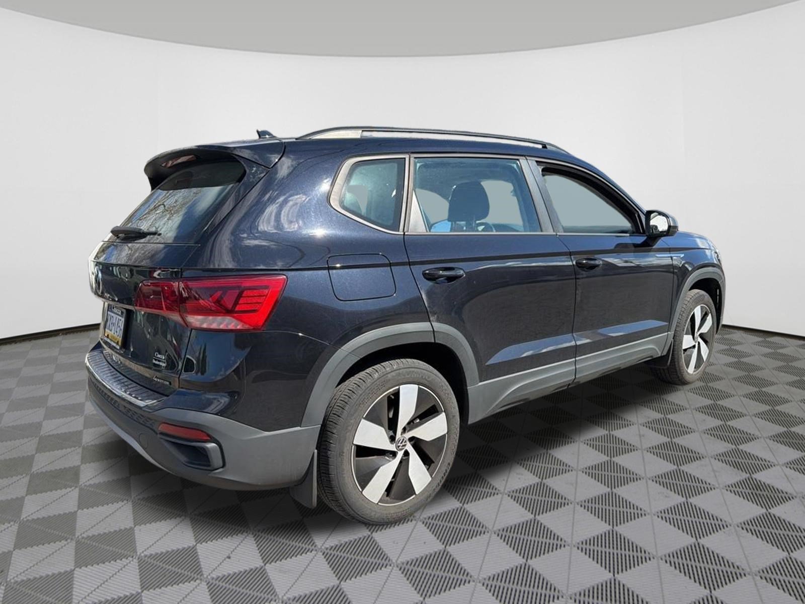 Used 2024 Volkswagen Taos S AWD/4WD image 6