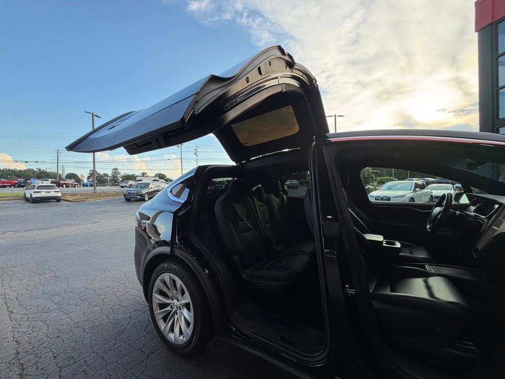 Used 2020 Tesla Model X Long Range AWD/4WD image 35