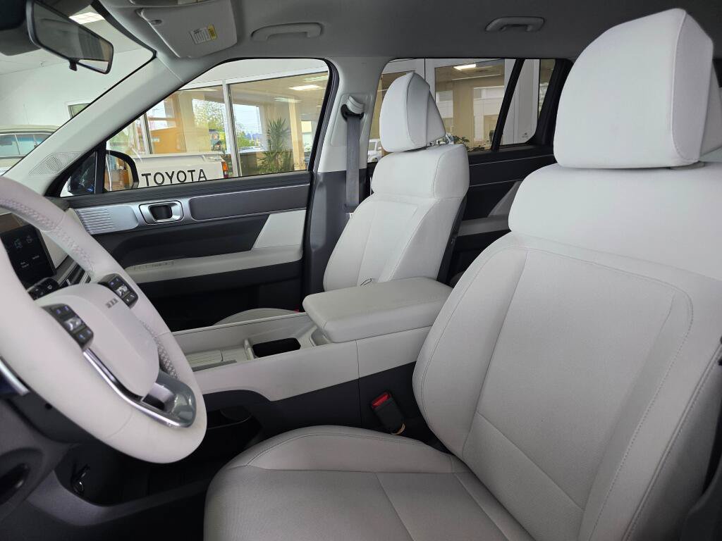 New 2026 Hyundai Santa Fe SE AWD/4WD image 18