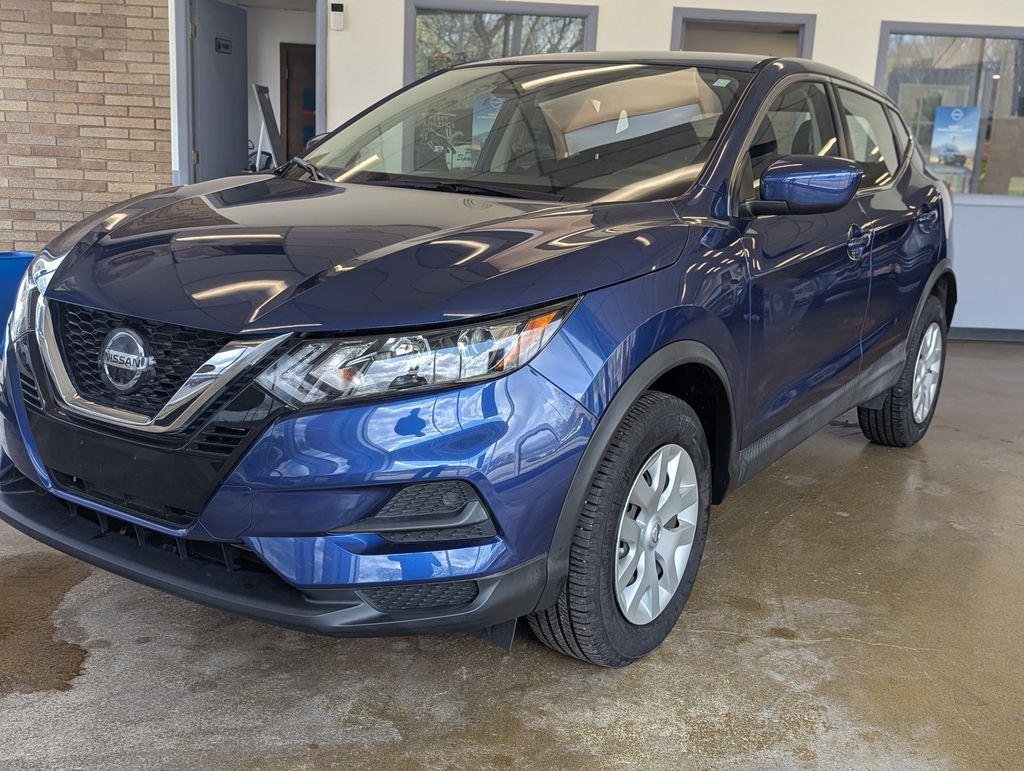 Used 2020 Nissan Rogue Sport S FWD image 3
