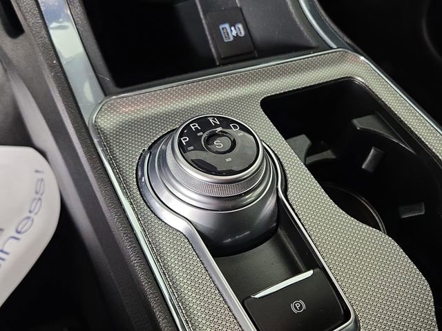 Used 2021 Ford Edge ST image 20