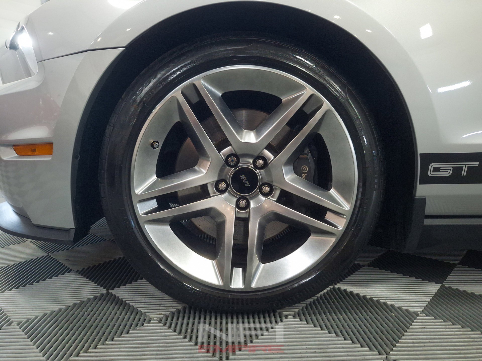 Used 2012 Ford Mustang Shelby GT500 RWD image 12