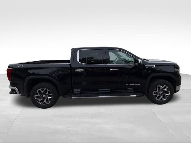 Used 2024 GMC Sierra 1500 SLT w/ SLT Premium Plus Package AWD/4WD image 4