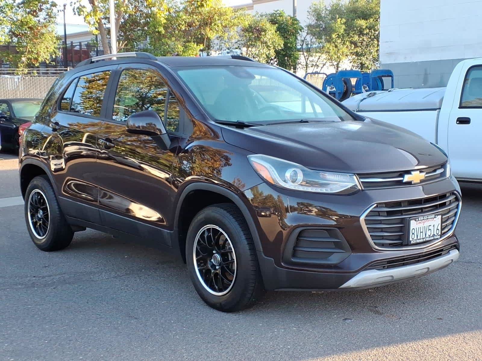 Used 2021 Chevrolet Trax LT AWD/4WD image 3