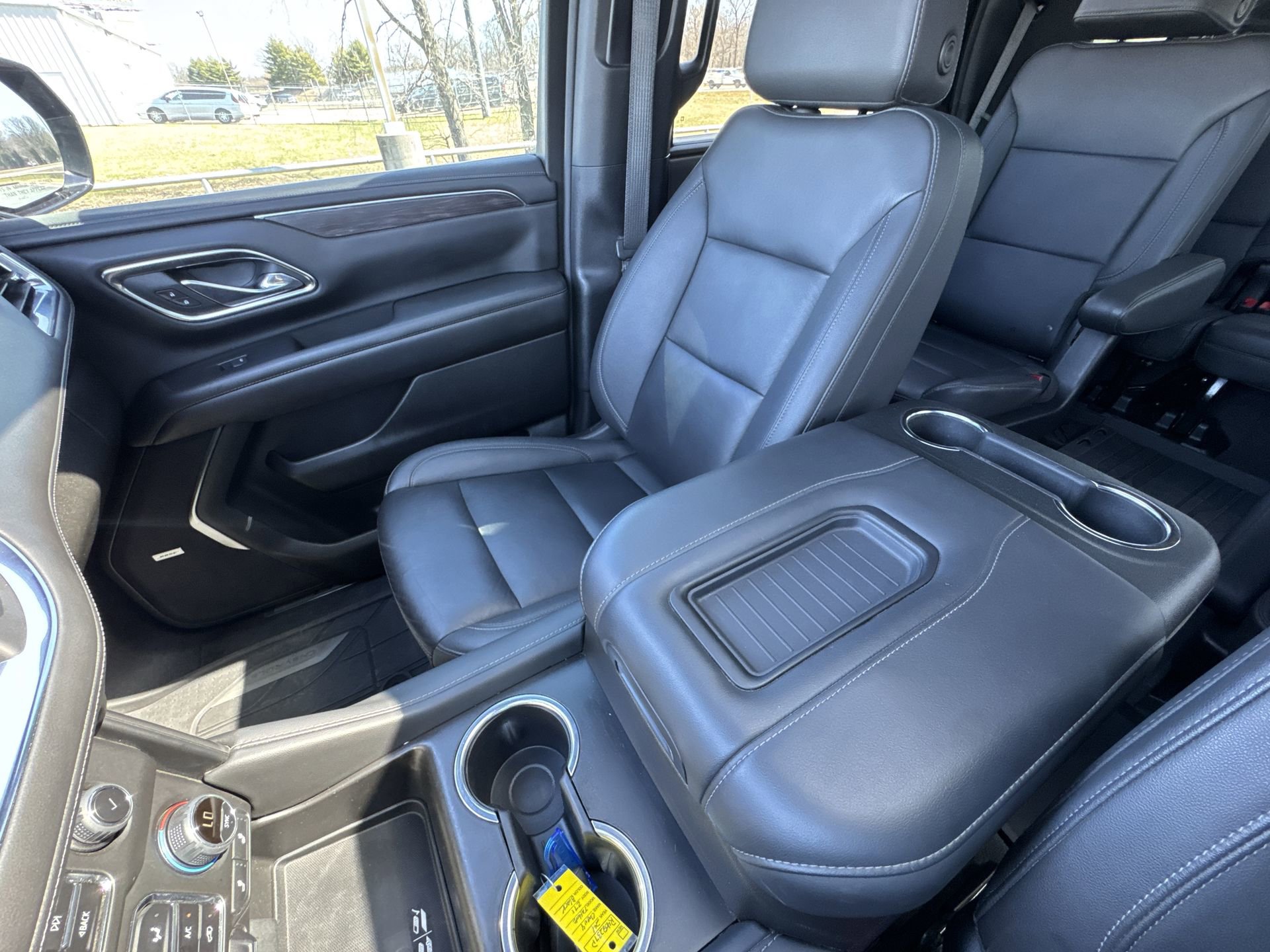Certified 2024 Chevrolet Tahoe Z71 w/ Luxury Package image 21