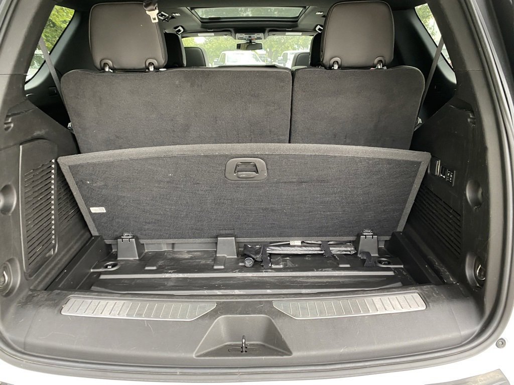 Used 2022 Chevrolet Tahoe RST w/ Sport Performance Package image 31