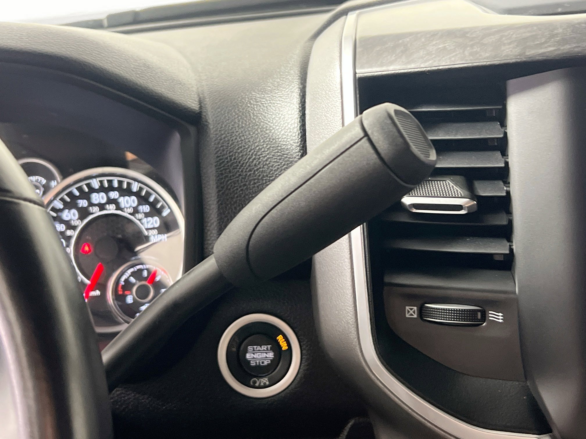 Used 2024 RAM 2500 Big Horn image 24