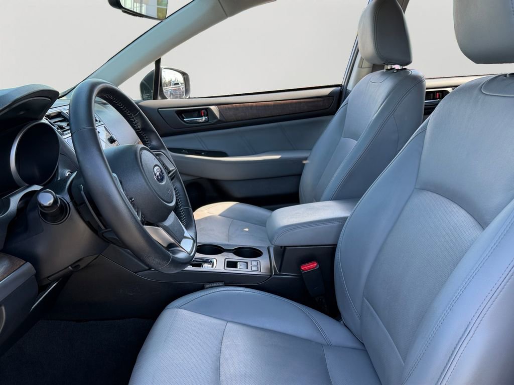 Used 2018 Subaru Outback 3.6R Limited AWD/4WD image 16