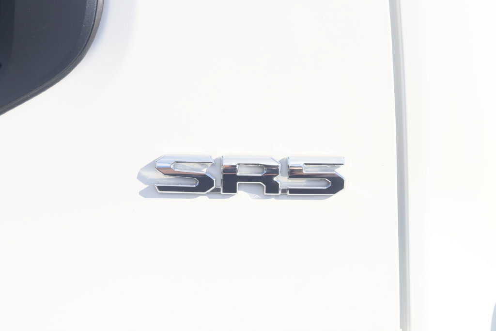 Used 2025 Toyota Tacoma SR5 AWD/4WD image 33