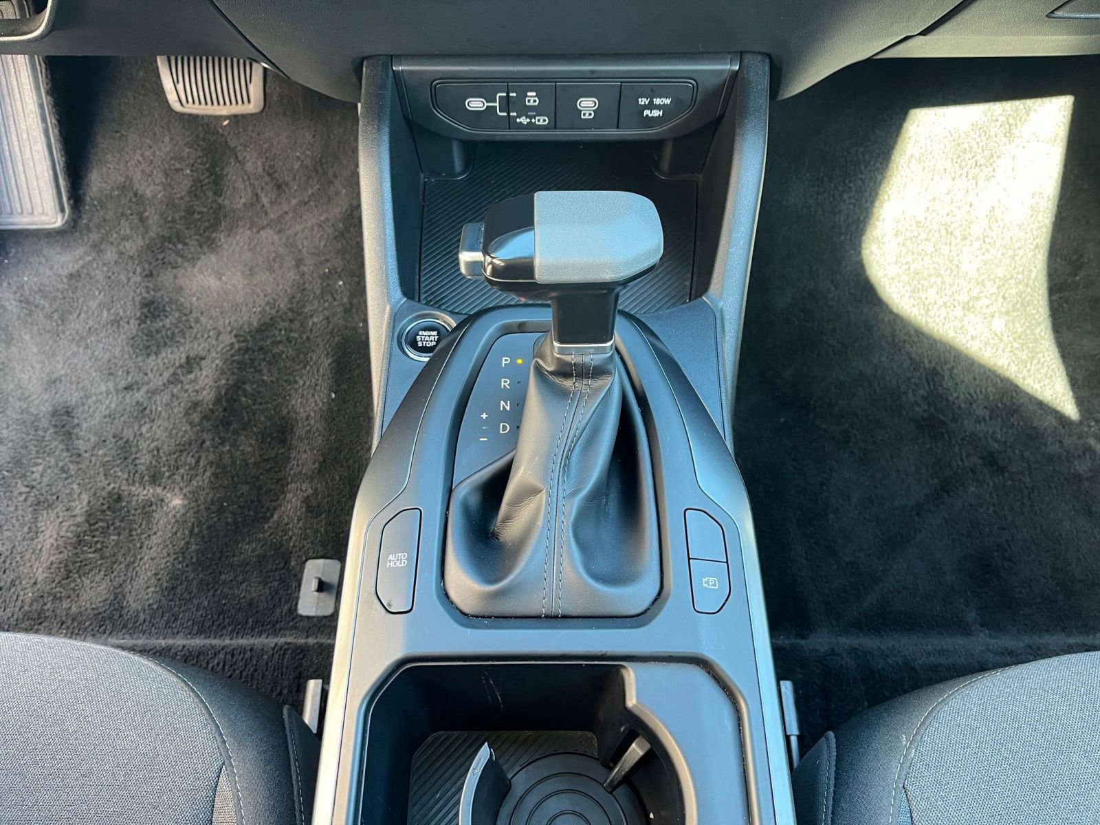 Used 2025 Kia K4 LXS image 40