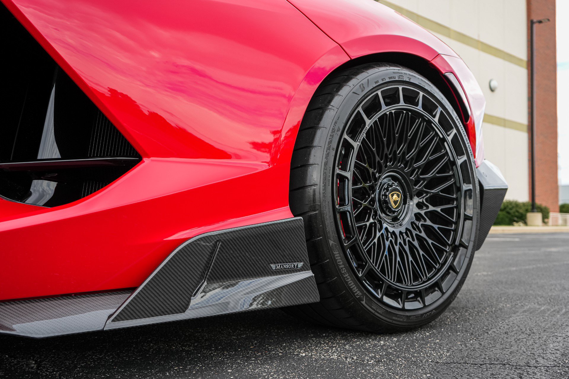 Used 2025 Lamborghini Revuelto AWD/4WD image 27