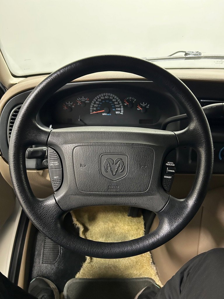 Used 2001 Dodge B3500 image 27