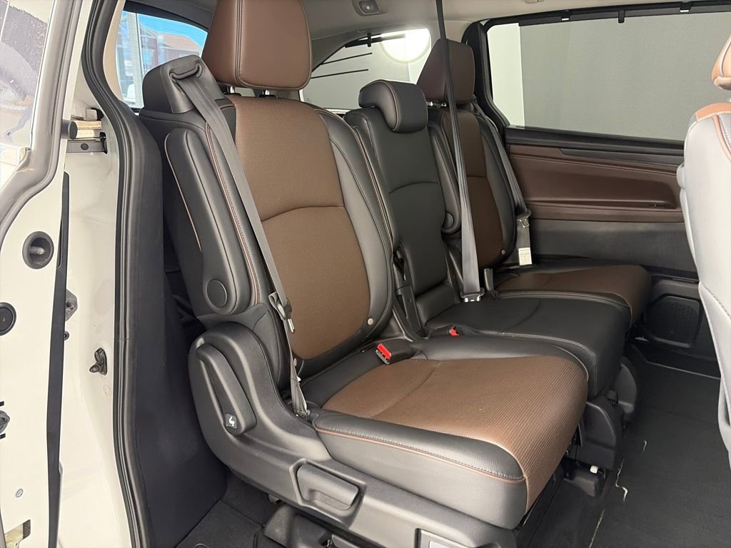 Used 2025 Honda Odyssey Elite image 27