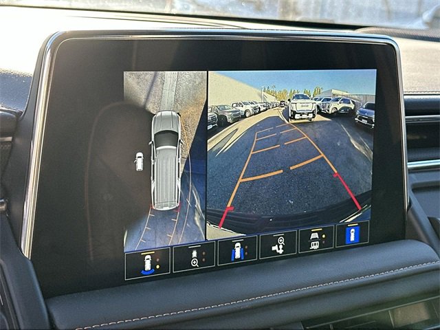 Used 2024 GMC Yukon XL AT4 w/ Technology Package image 14