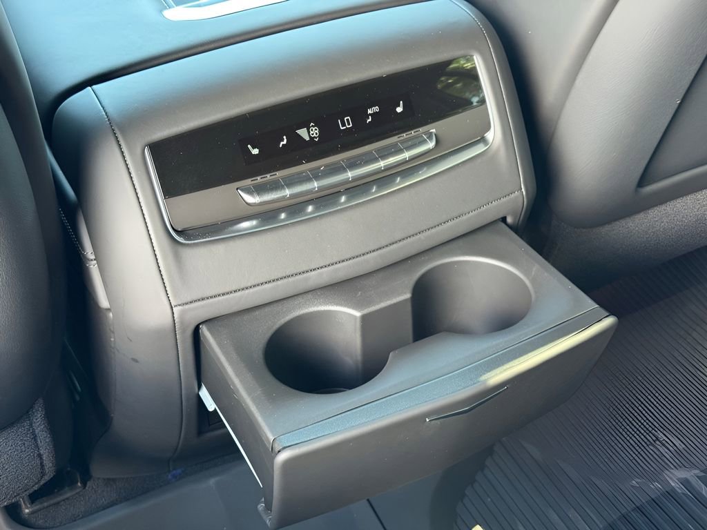 New 2026 Cadillac Escalade ESV Platinum Sport w/ LPO, Floor Liner Package RWD image 19