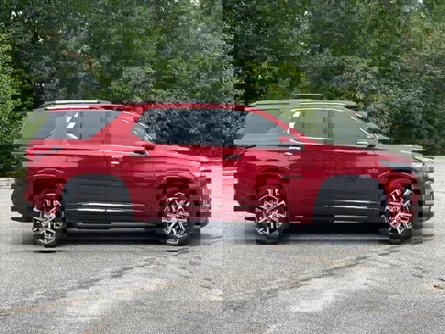 Used 2023 Chevrolet Traverse High Country w/ LPO, Floor Liner Package image 2
