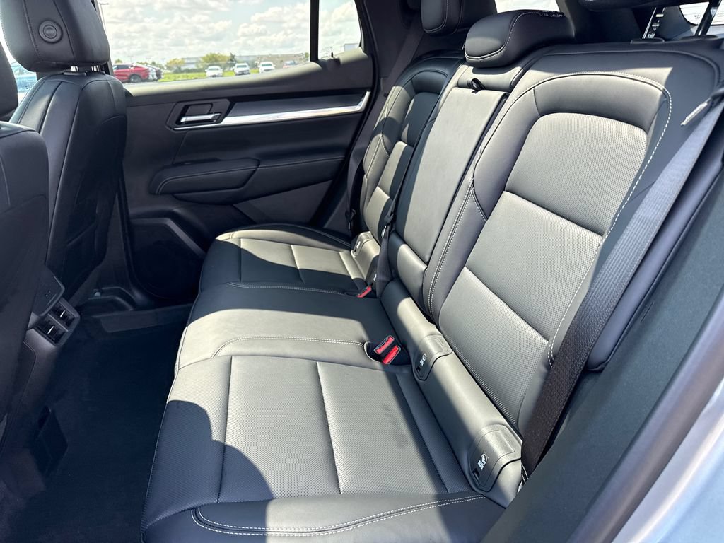 New 2026 GMC Terrain Elevation w/ Elevation Premium Package AWD/4WD image 32