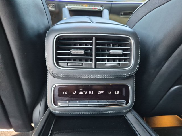 Used 2022 Mercedes-Benz Maybach GLS 600 4MATIC image 18