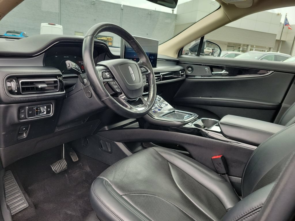 Used 2023 Lincoln Nautilus Reserve w/ Monochromatic Package AWD/4WD image 21