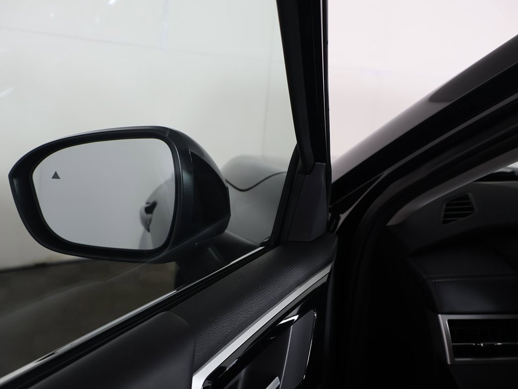 New 2025 Mitsubishi Outlander SE image 41