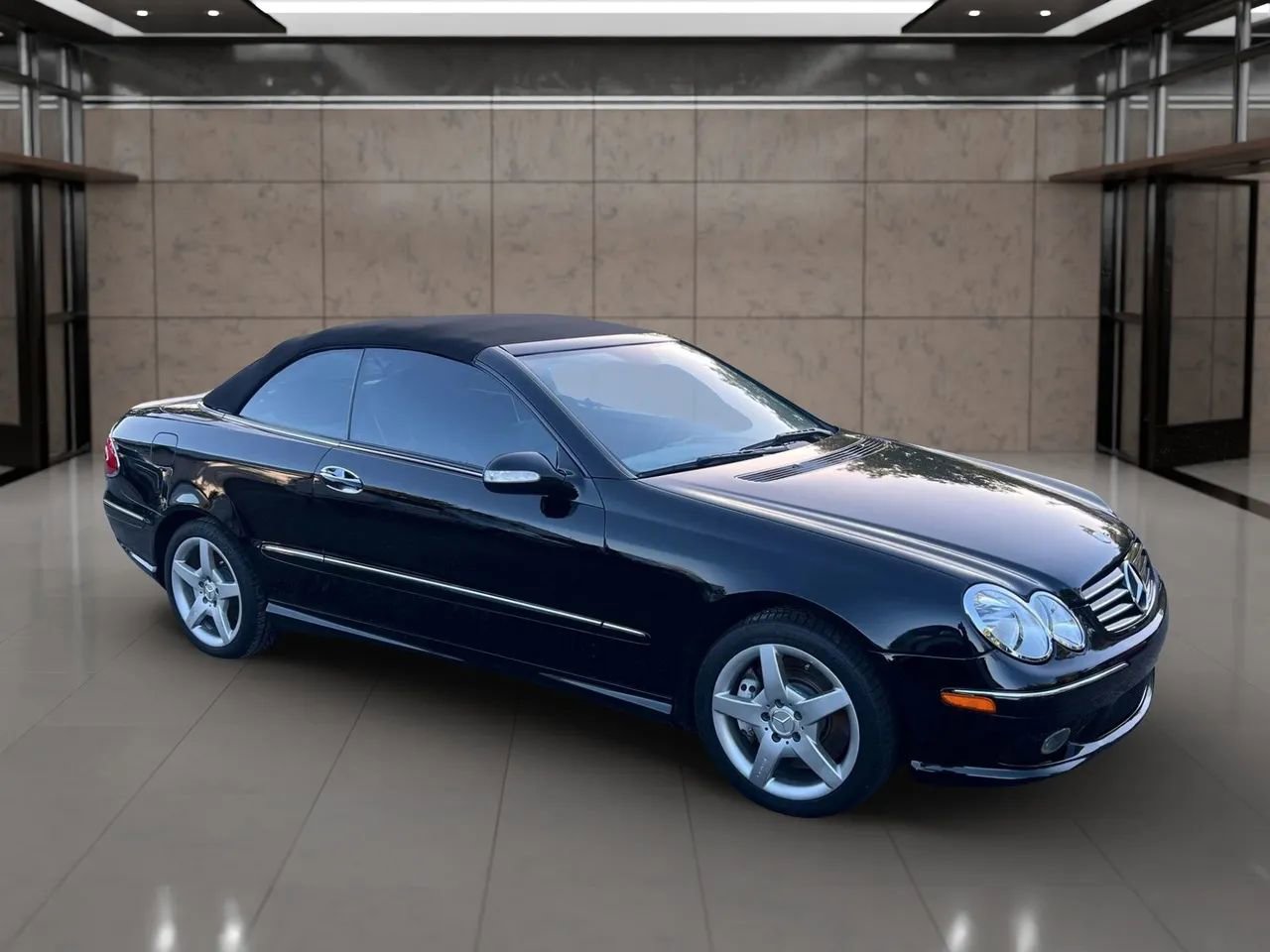 Used 2005 Mercedes-Benz CLK 500 Cabriolet image 2