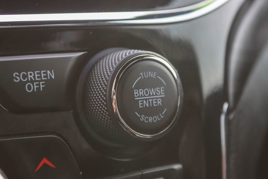 Used 2022 Jeep Grand Cherokee Laredo X image 35