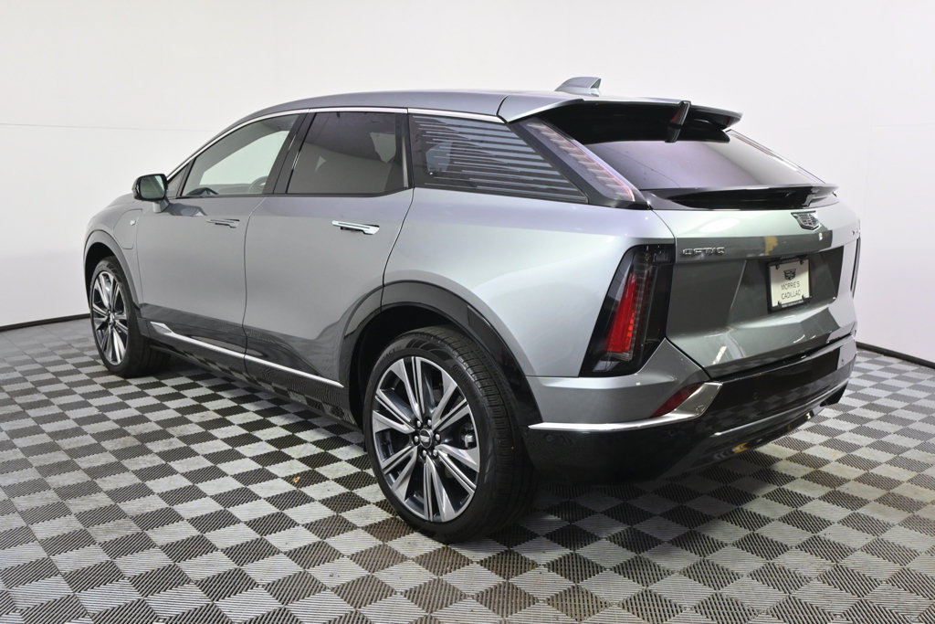 New 2026 Cadillac Optiq Luxury 2 w/ LPO, Floor Liner Package AWD/4WD image 3