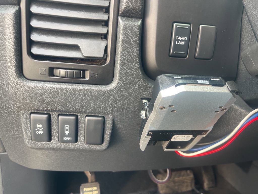 Used 2014 Nissan Titan SV w/ SV Value Truck Package image 18