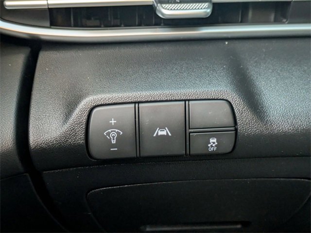 Certified 2023 Hyundai Elantra SEL w/ Cargo Package image 18