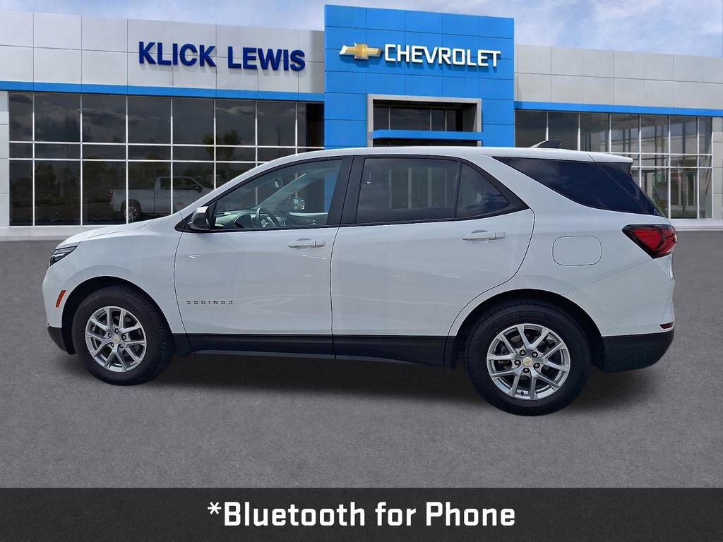 Used 2023 Chevrolet Equinox LS w/ LS Convenience Package AWD/4WD image 4