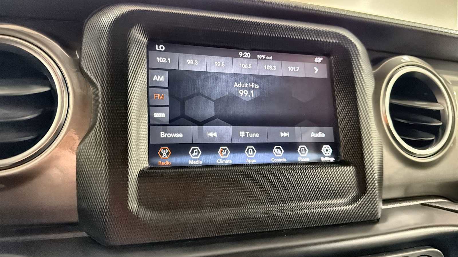 Used 2021 Jeep Wrangler Unlimited Sahara image 18