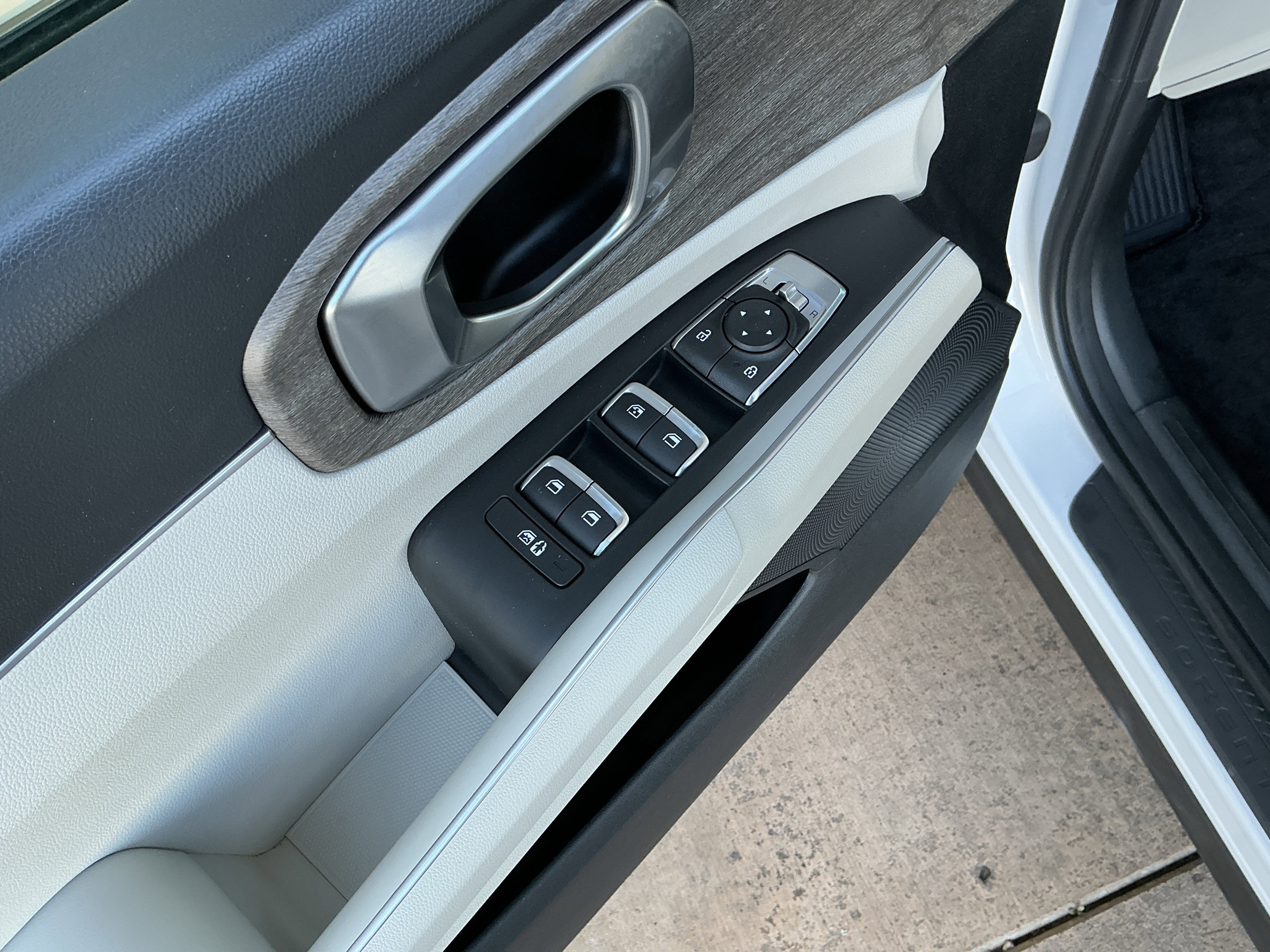 Used 2023 Kia Sorento EX w/ Panoramic Sunroof Package image 15