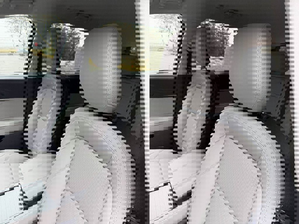 New 2026 Lincoln Nautilus Premier w/ Jet Appearance Package image 10