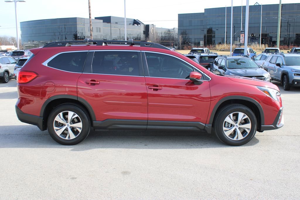 Used 2024 Subaru Ascent Premium w/ Convenience Package image 4