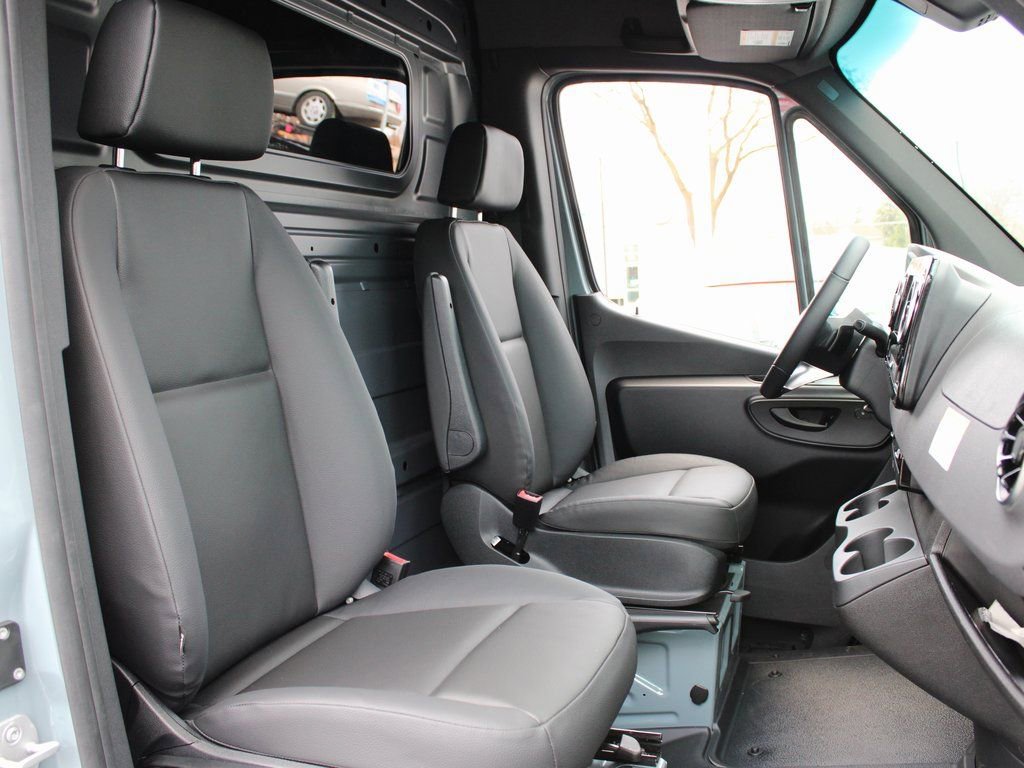 Used 2026 Mercedes-Benz Sprinter 2500 image 20