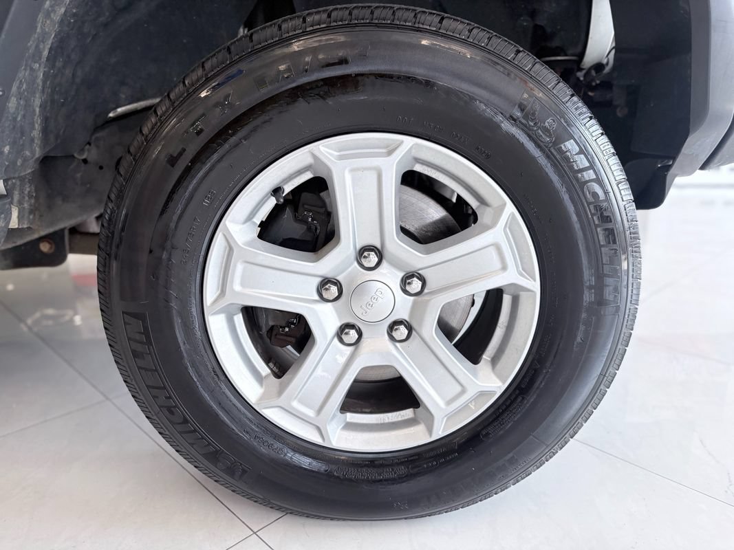 Used 2018 Jeep Wrangler Unlimited Sport S AWD/4WD image 40