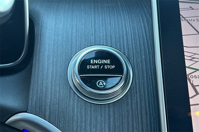 Used 2024 Mercedes-Benz GLC 43 AMG 4MATIC image 28