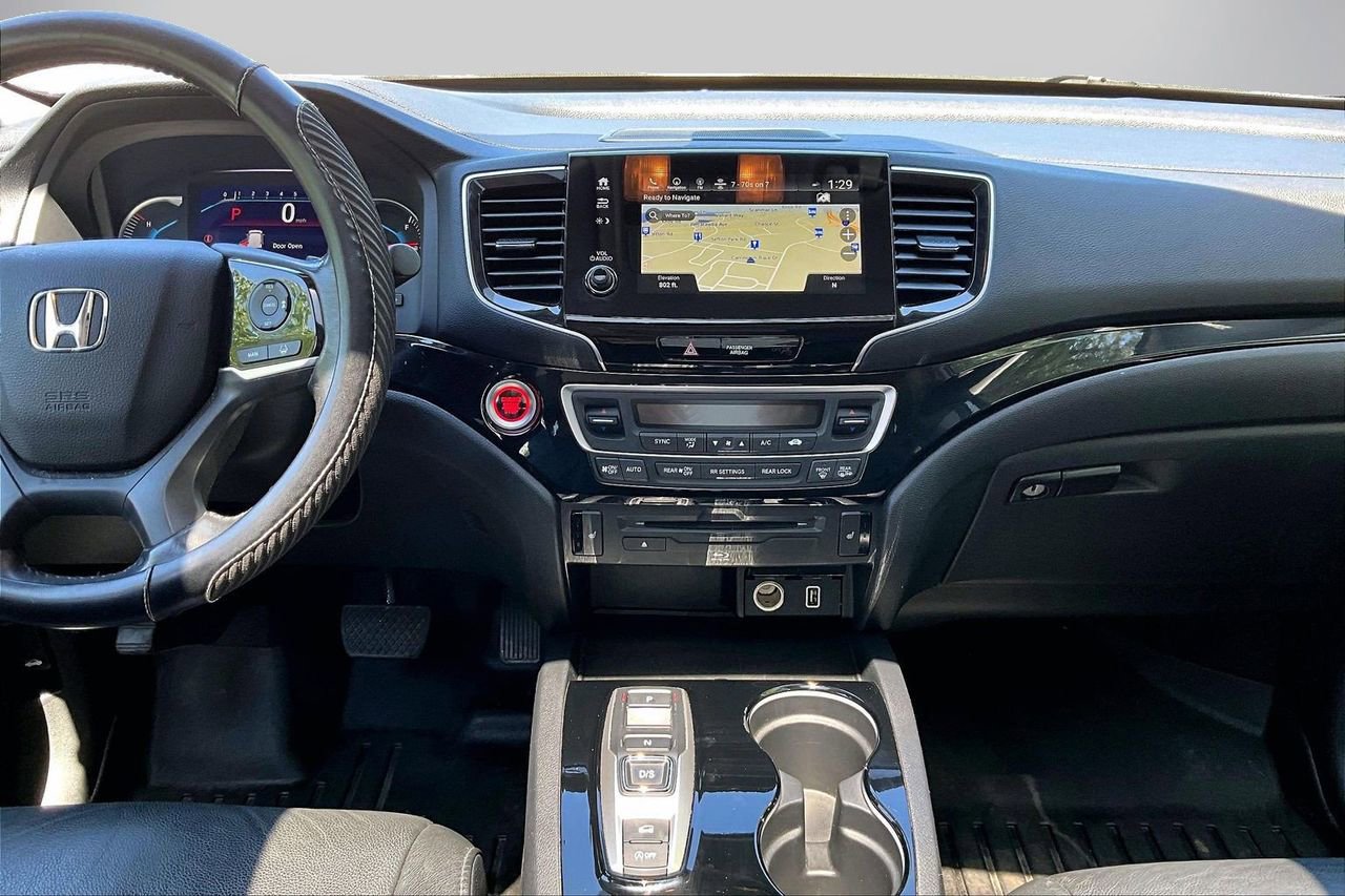 Used 2020 Honda Pilot Touring image 12