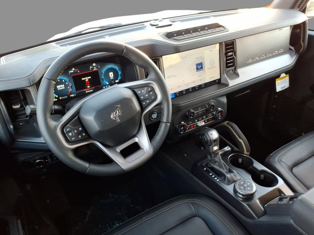 New 2025 Ford Bronco Badlands w/ Sasquatch Package image 6