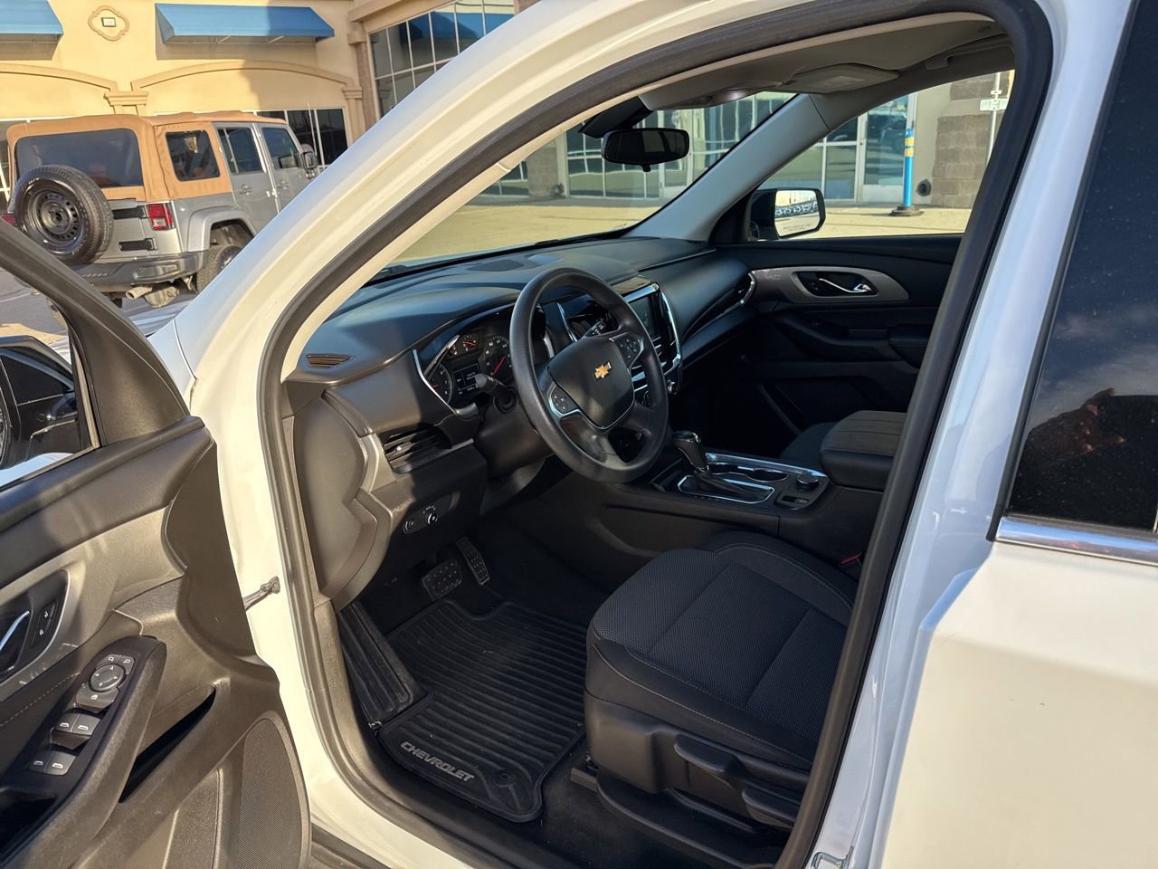 Used 2018 Chevrolet Traverse LS image 19